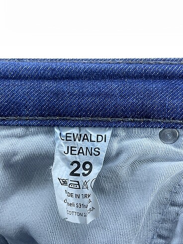 29 Beden çeşitli Renk Diğer Jean / Kot %70 İndirimli.