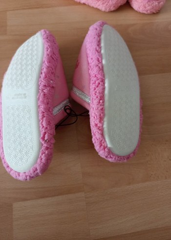 Kız Çocuk Pembe Örgü Sıcak Ev Terliği - Görsel 4