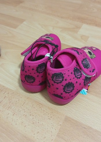 Kız Çocuk Pembe Kaydırmaz Bantlı Ev Terliği - Görsel 3