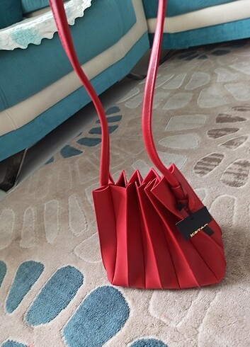  Beden kırmızı Renk Koton etiketli çanta