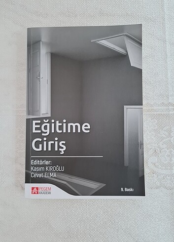 Pegem Akademi Eğitime Giriş Kitabı