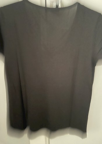 Siyah V Yaka Kısa Kollu Kadın Tişört - Görsel 4