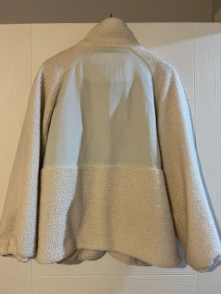 Beyaz Yüksek Yakalı Suni Kürk Kadın Ceket - Görsel 2