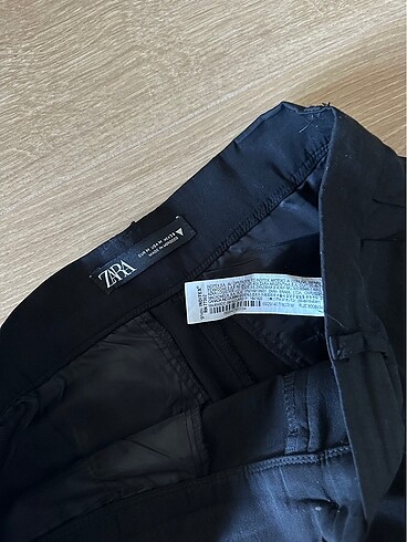 Zara Geniş Paçalı Pantolon