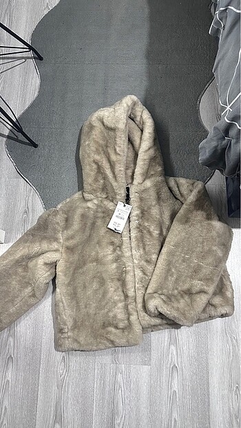 Zara mont