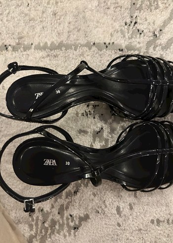 Siyah Yılan Desenli Kürklü Stiletto - Görsel 3