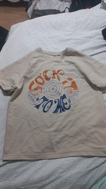 Krem renginde t-shirt standart beden