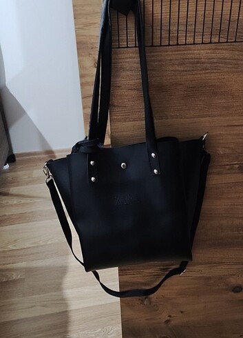 Zara Model Siyah Çanta 