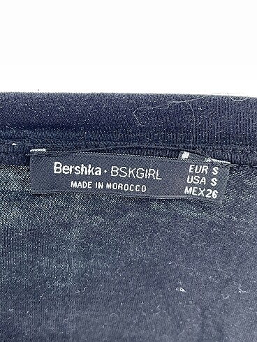 s Beden siyah Renk Bershka T-shirt %70 İndirimli.