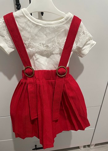 Kız Çocuk Kırmızı Nakışlı Fiyonklu Elbise - Görsel 3