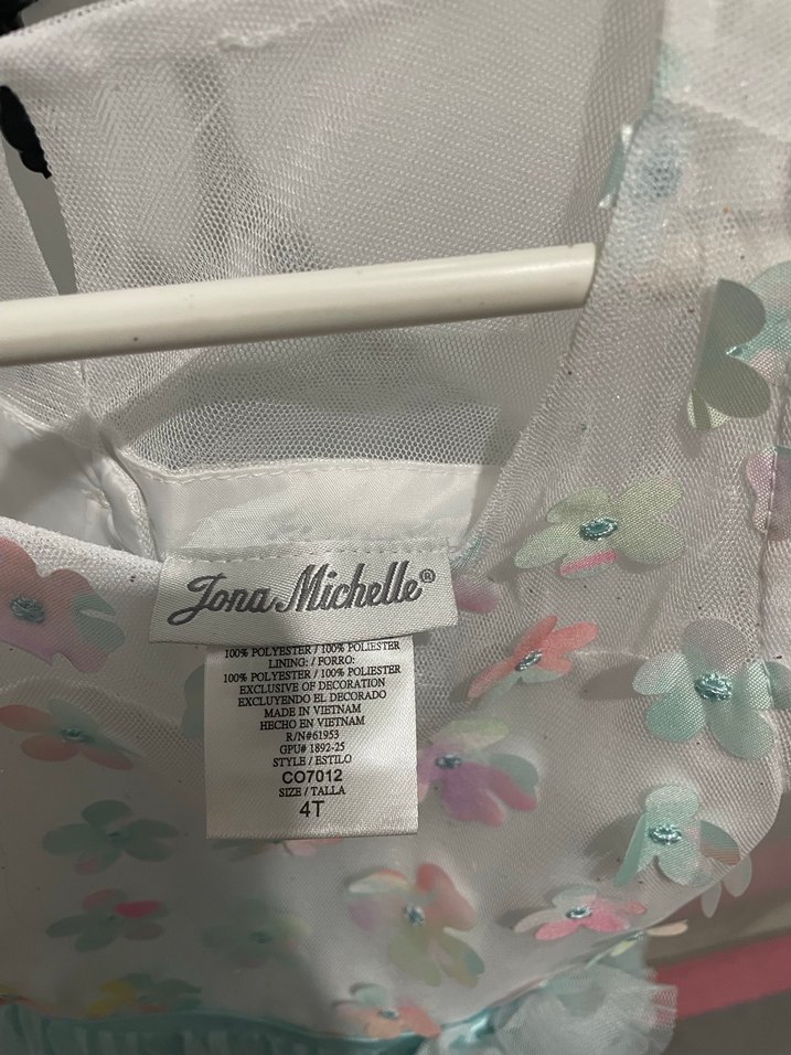 Kız Çocuk Beyaz Baskılı Fırfırlı elbise - Görsel 4