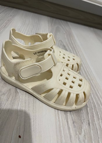 Beyaz Kız Çocuk Terlik Sandalet - Görsel 2