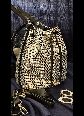 Prada taşlı çanta.Prada özel seri torba model .Hiç bir yerde sat