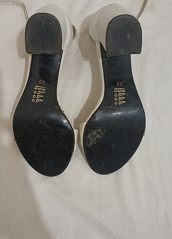 Beyaz topuklu ayakkabı - Görsel 4