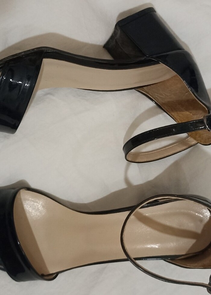 Topuklu ayakkabı - Görsel 3