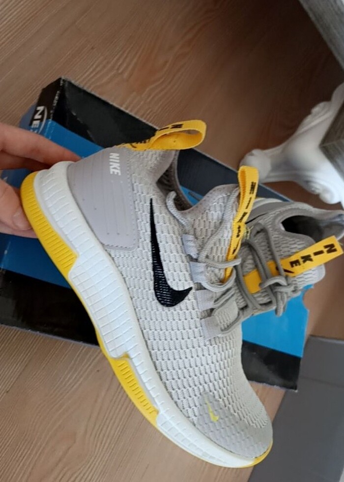 Bez spor ayakkabı  - Görsel 2