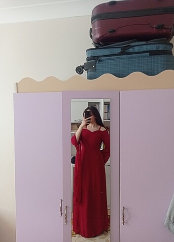 Kırmızı tül elbise 
