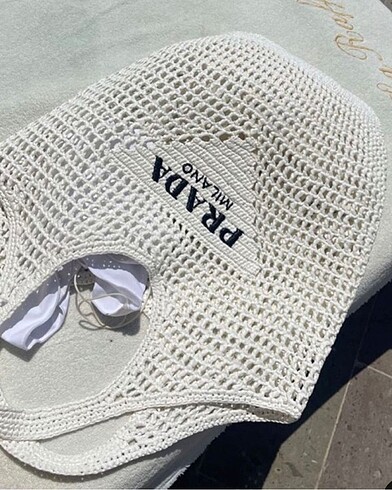 Prada Kroşe Tote Çanta