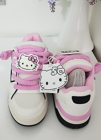 Hello Kitty Özel Koleksiyonu Sneaker 