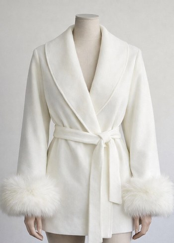 Kürklü Beyaz Kadın Kaban - Görsel 9