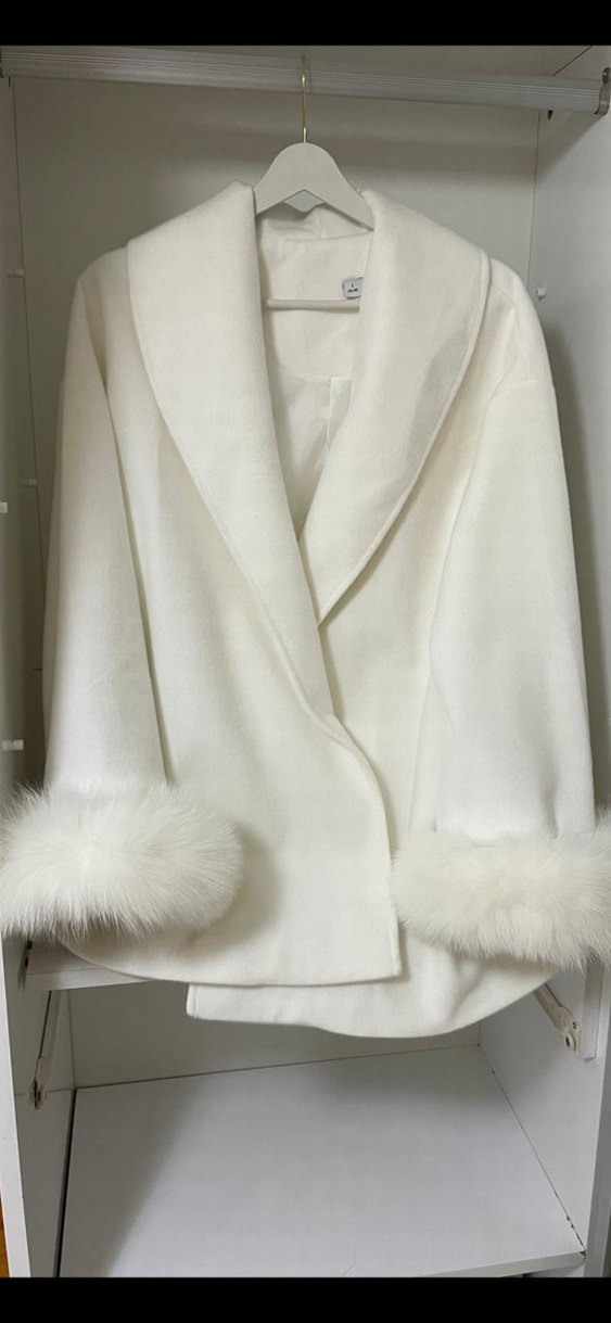 Kürklü Beyaz Kadın Kaban - Görsel 3