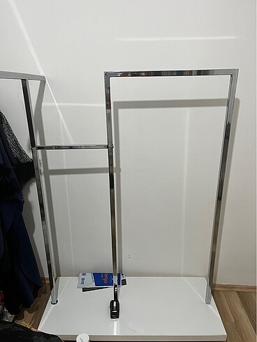 Ikea Askılık 2 adet mevcut