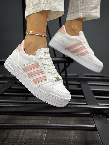 Adidas kalın taban spor ayakkabı