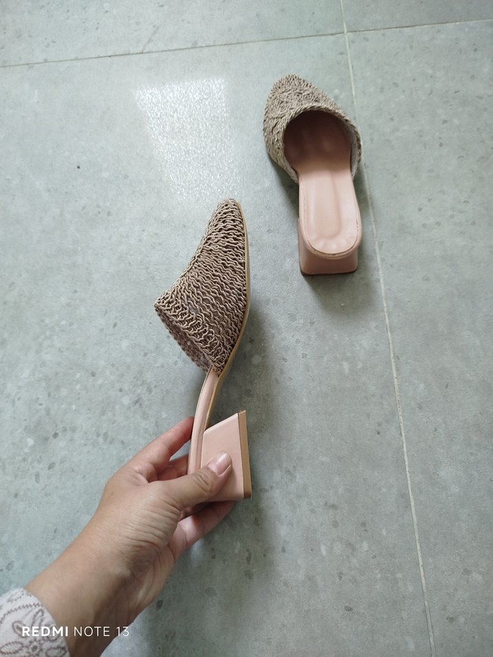 İşlemeli Dantel Detaylı Vizon Kadın Topuklu Terlik - Görsel 2