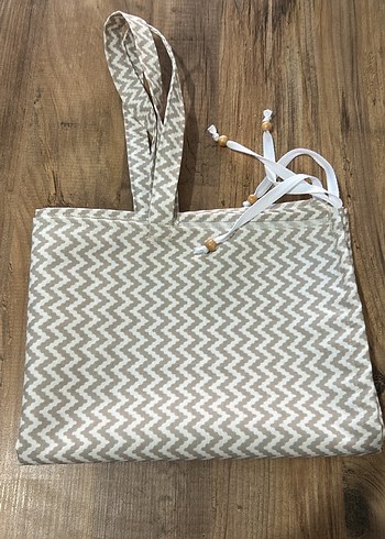 Bej Desenli Taşıma Çantası - Görsel 2