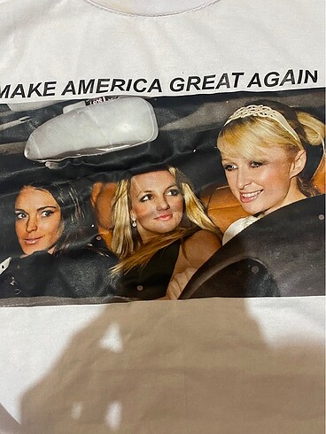 m Beden nake america great again crop