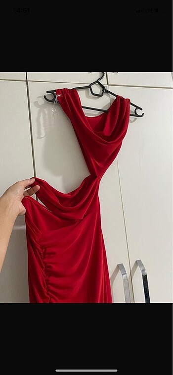 Zara Kırmızı elbise