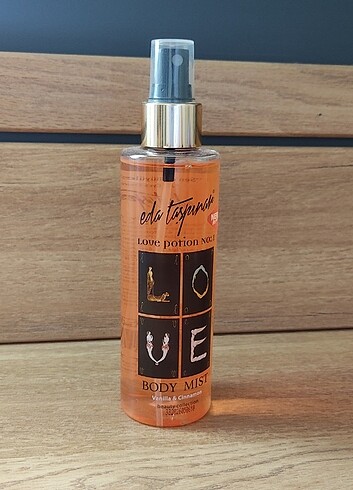 Eda Taşpınar Body Mist vanilla ve cinnamon