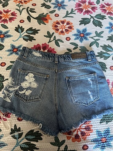 Dilvin Mini kot şort
