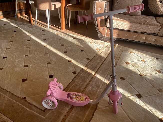 E.L.F Scooter