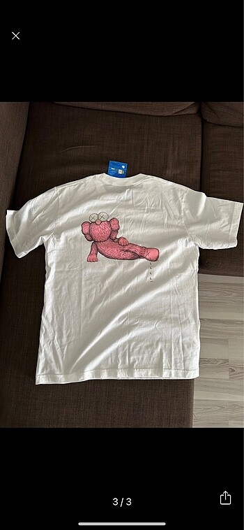 Kaws Uniqlo