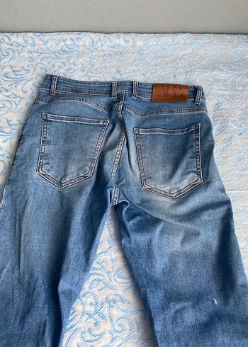 Düğmeli Mavi Bol Kesim Jean - Görsel 4