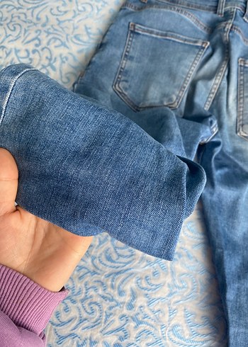 Düğmeli Mavi Bol Kesim Jean - Görsel 3