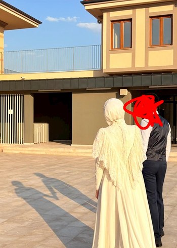 Uzun Kollu İşlemeli Beyaz Kadın Gelinlik - Görsel 3