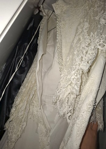 Uzun Kollu İşlemeli Beyaz Kadın Gelinlik - Görsel 11