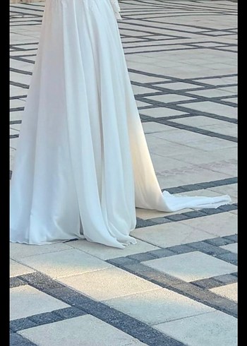 Uzun Kollu İşlemeli Beyaz Kadın Gelinlik - Görsel 6
