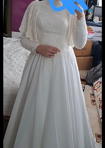 Uzun Kollu İşlemeli Beyaz Kadın Gelinlik - Görsel 4