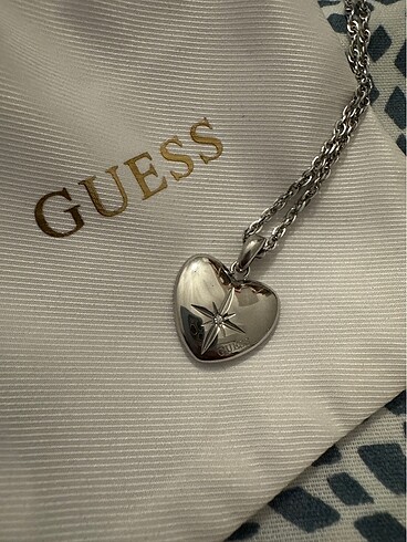 Guess GUESS kolye