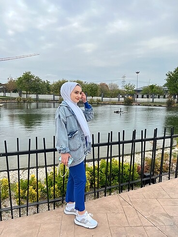 Ceket satılıktır kızlar