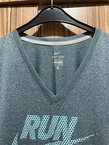 Nike Nike Running Tshirt XS