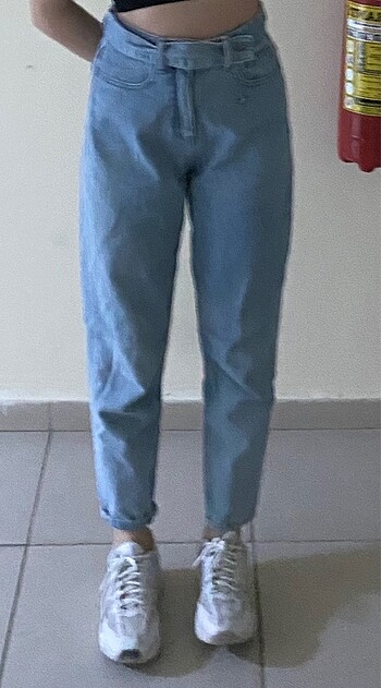 Diğer Buz mavi kemer modelli jean