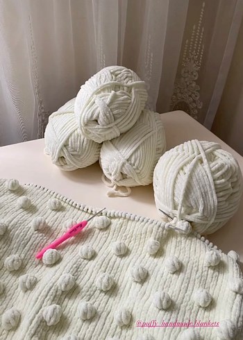 Puffy Pie Nakışlı Örgü Bebek Battaniyesi