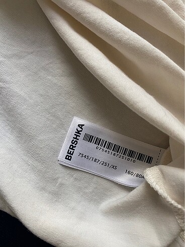 xs Beden Bershka kovboy baby tee