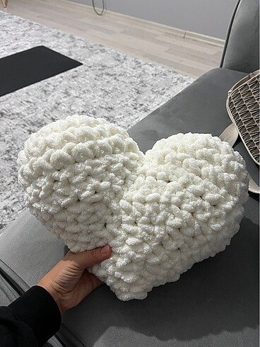 Puffy Kalpli Yastık