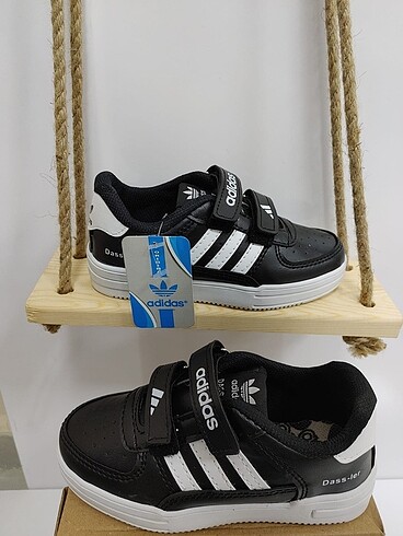 27 Beden Adidas Çocuk Ayyakkabı