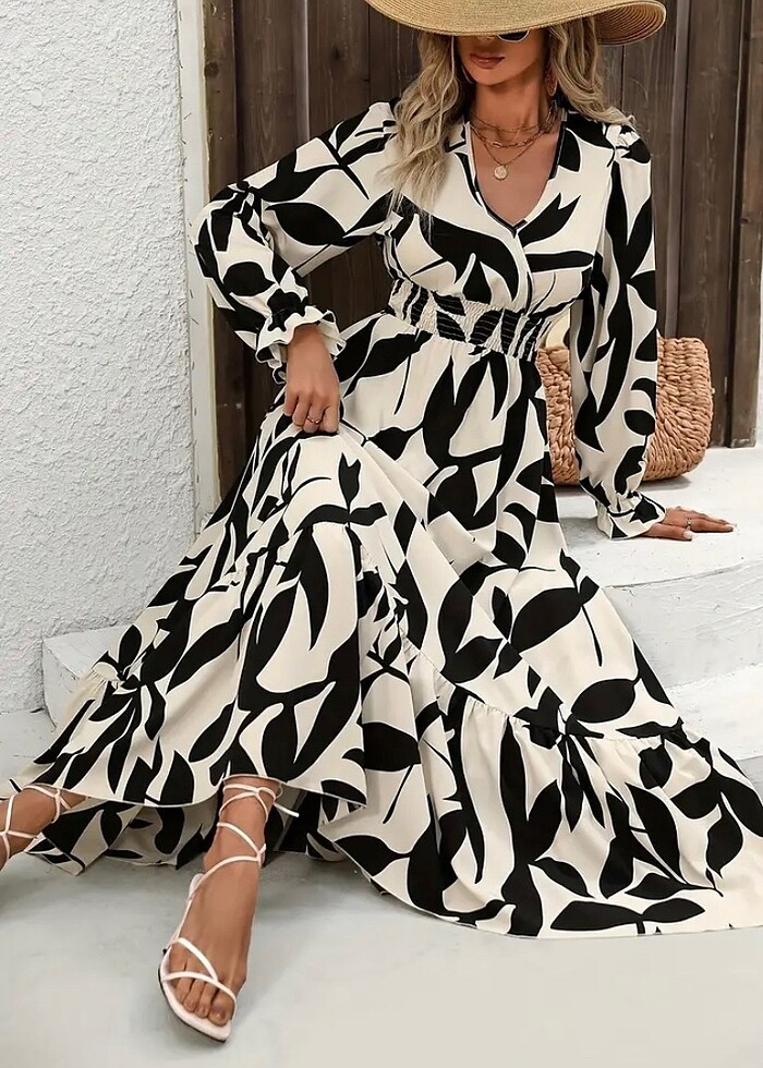 Yaprak desenli V yaka elbise - Görsel 4